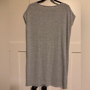 GAP Gray Striped Midi Dress